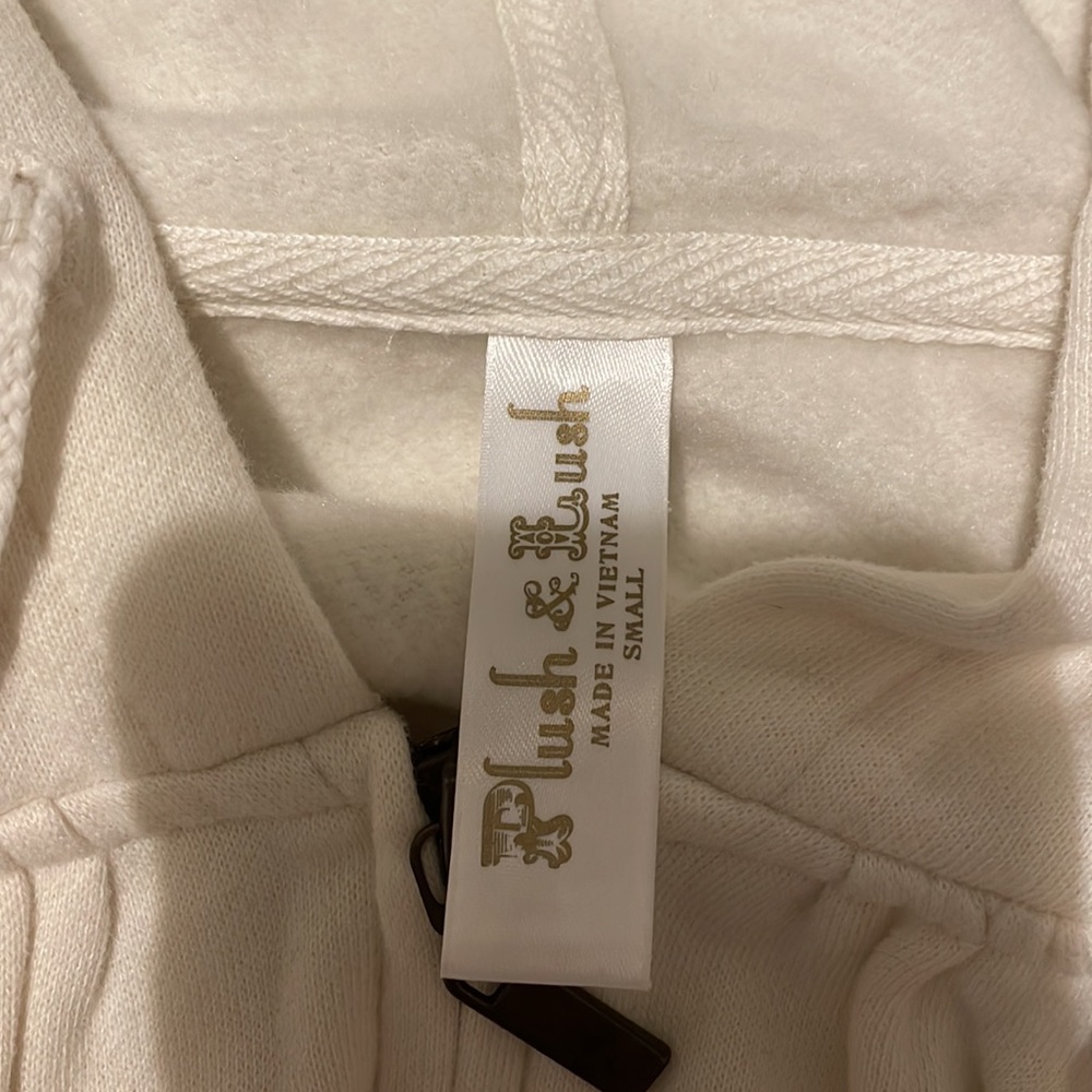 Jacket/ Sweater - Picture 2 of 3